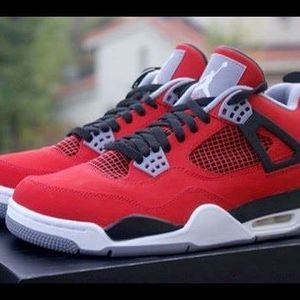 Meet your Posher, Skip